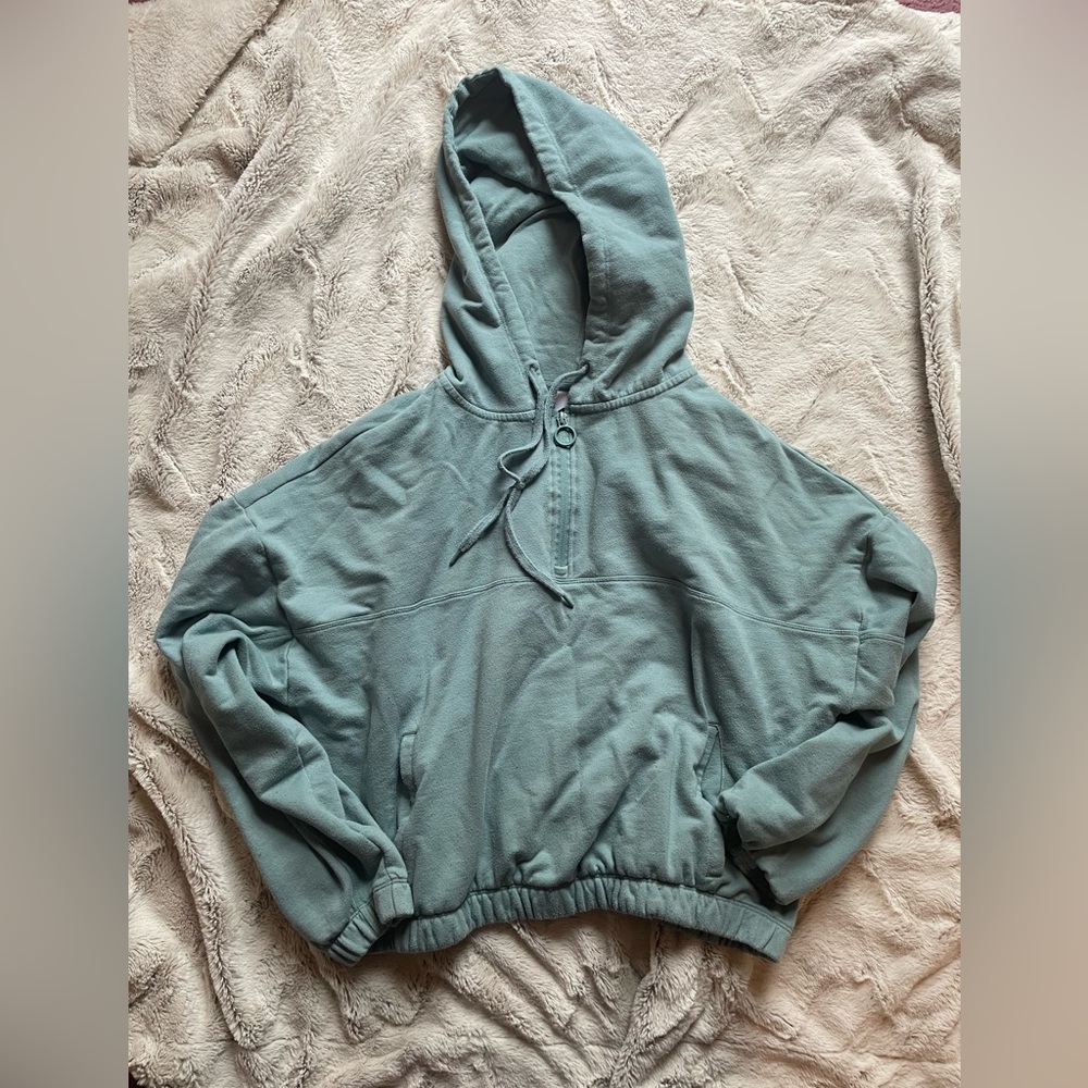Cropped Sweatshirt